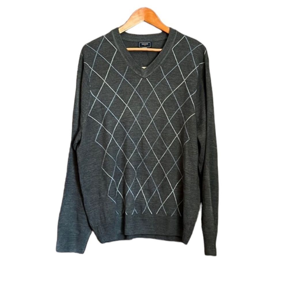 NWT! Dockers argyle v neck grey sweater